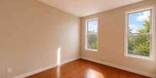 205 Menahan Street Gallery 1