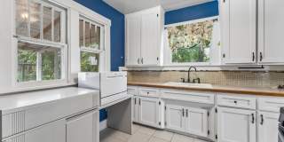 Charming 3-Bedroom Home Near Fontenelle Park Gallery 15