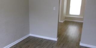 Beautiful Home Located in Old Town North Gallery 16
