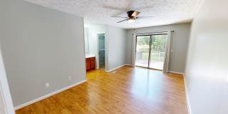 Charming 3 bedroom / 2 bathroom home with large fenced backyard near shopping & Fort Bragg! Gallery 18