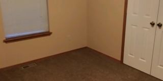 3 Bedroom, 2 bath duplex. Gallery 8