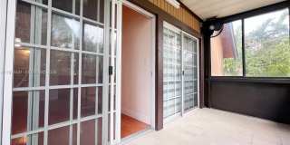 1890 Brickell Ave Gallery 10