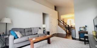 Great end unit in Waters Edge! Master on the main! Gallery 7