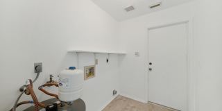 12811 HUNTING BEAR Gallery 16