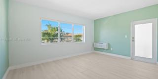 7315 Byron Ave Gallery 4