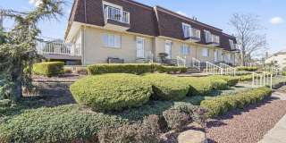 444 Ocean Boulevard Gallery 3