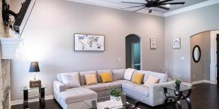 7352 Kingsport Ln Gallery 4