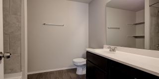 Beautiful 3-Bedroom Home with Easy Access to I-35 & I-240 Gallery 19