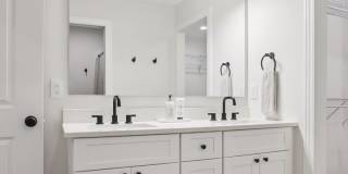 3 Bedroom Town Home Gallery 17