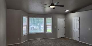 Nice 3 bed, 2 bath home in Boise. Newer Paint and Carpet. Gallery 10