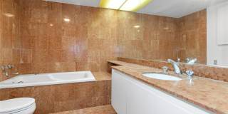 100 Cuttermill Road Gallery 21