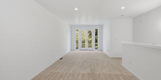 2Bd/1.75Ba Bellevue Townhome Gallery 9