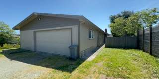 3 Bed 2 Bath Home Located in Eureka! Gallery 1