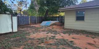 807 South Jones Lane Gallery 23