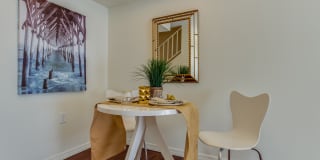 Canyon Square Gallery 2