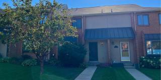 4 Bedroom, 2 1/2 Bath Townhome in Rhondda Gallery 1