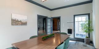 Attain on 5th Gallery 18