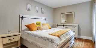 Most Luxurious OFF-CAMPUS CHOICE! near BU campus!  Heat & HW Inc. W/D in Unit Gallery 7