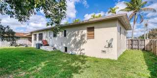 6550 SW 27th St Gallery 28