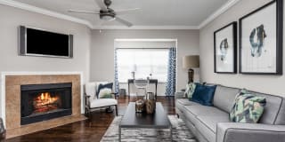 Arbors River Oaks Apartments Gallery 1