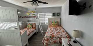 228 Orchid St Gallery 26
