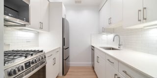 600 Washington Gallery 8