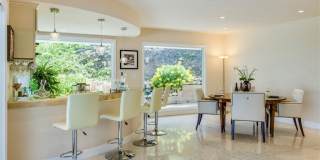 2 Bowie Road Gallery 13