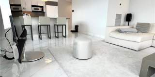 1435 Brickell Ave Gallery 64
