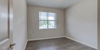 Lakeside at Town Center Apartments Gallery 67