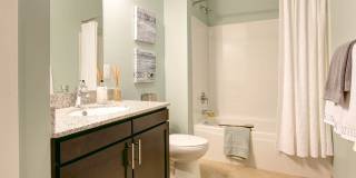 Westfield 41 Apartment Homes Gallery 40