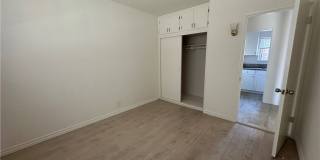 253 E Villa Street Gallery 8