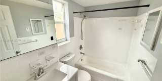 2917 Middle River Dr Gallery 7