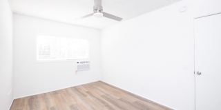 336 S Alexandria Ave Gallery 27