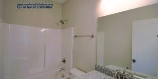 Luxury 2BR townhome in the heart of Murfreesboro- neighborhood pool, hi-speed internet included! Gallery 17