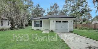 8008 Railroad Ave W Gallery 18