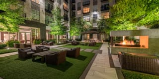 101 Cross Street Gallery 4