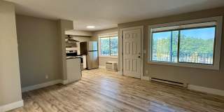 1608 E Mission Ave Gallery 3