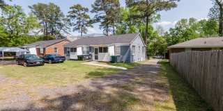 Solid brick duplex located in Forest Acres Gallery 39