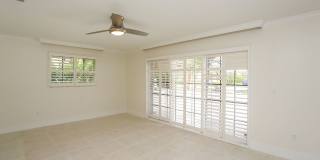 ** LUXURY PARK SHORE STUNNING FULLY REMODELED MODERN UNFURNISHED 3/2 PRIVATE LARGE PATIO HOME WITH PRIVATE PARK SHORE BEACH ACCESS ** NO HOA ** MOVE IN TODAY ** Gallery 41