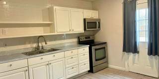 Charming 2 Bedroom Home Near Historic Landmarks in San Antonio Gallery 7