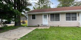 910 E Railroad Gallery 1