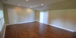 320 N Richmond Ave Gallery 1