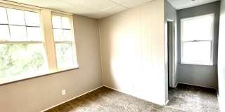 1601 South Linwood Avenue Gallery 4