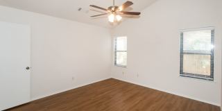Charming 3/2 in South Austin at 290 and the Y in Oak Hill Charming 3/2 in South Austin at 290 and the Y in Oak Hill Gallery 19
