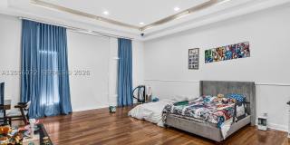 628 N Island Gallery 61
