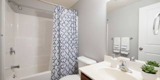 Willowbrooke Apartments & Townhomes Gallery 38