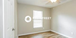 1827 Auburn Street South Gallery 8