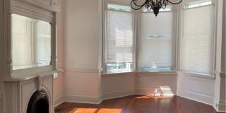 228 E Henry Street Gallery 11