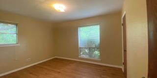 3 BEDROOM IN BELTON Gallery 14