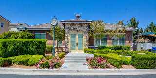 2 Story 2 Bedroom Gated Community Amazing Location Gallery 31